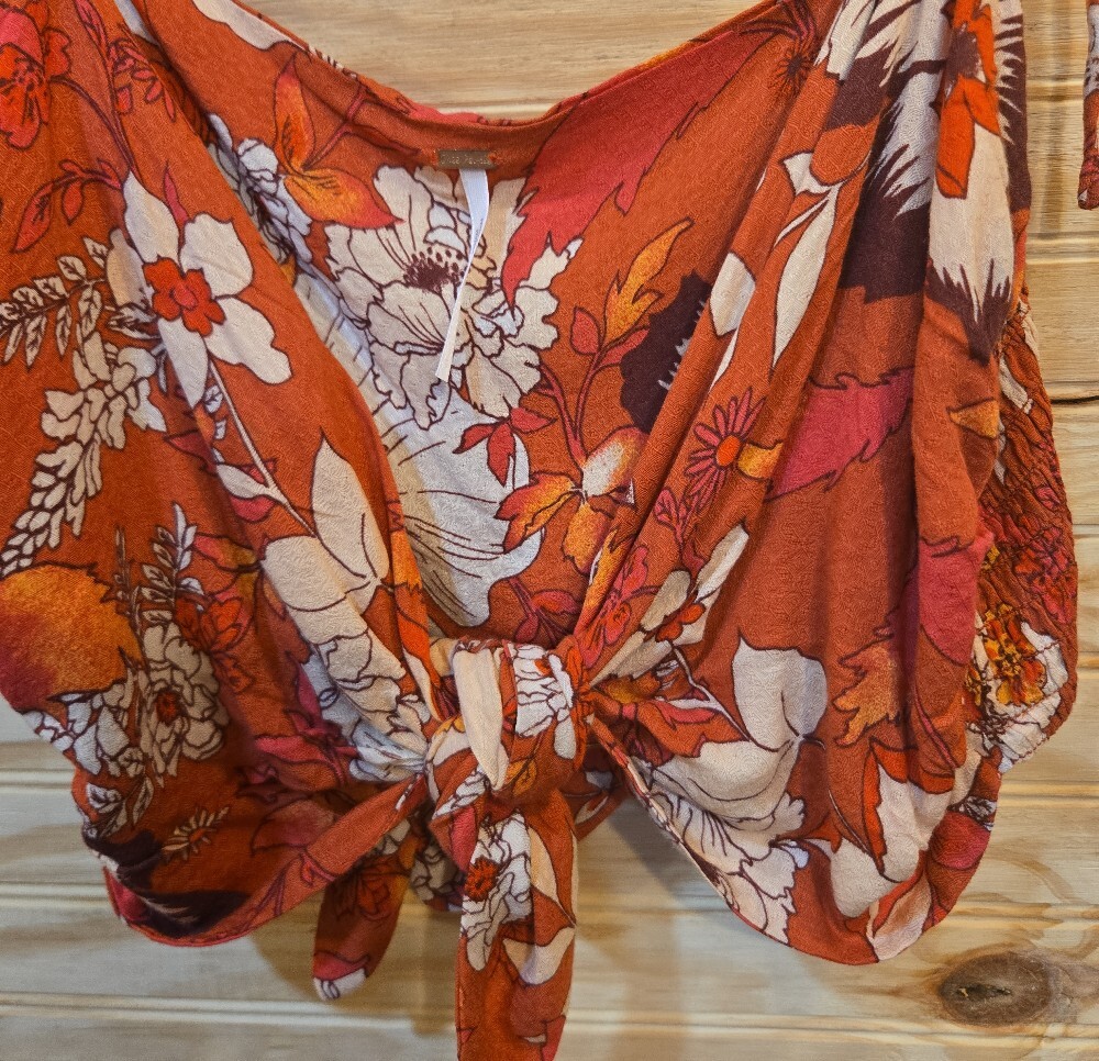 FRee People - Picture 2 of 3